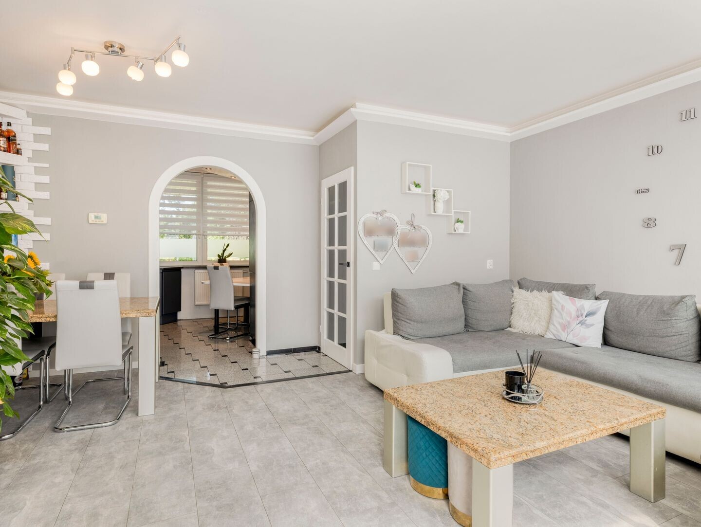 Tussenwoning te koop: Swanenburg 241, Deventer
