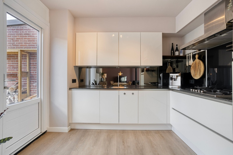 Tussenwoning te koop: Wielewaal 1, Deventer