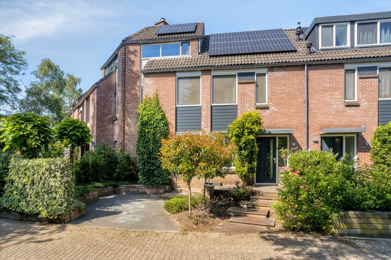 Tussenwoning te koop: Wielewaal 1, Deventer