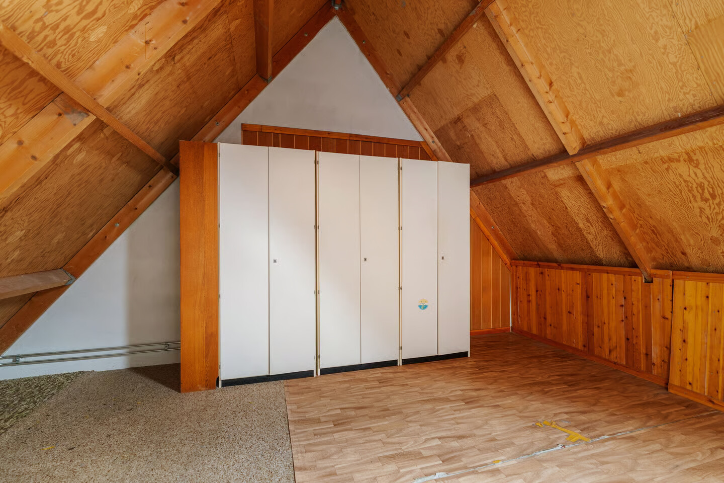 Tussenwoning te koop: Veldhommel 29, Deventer