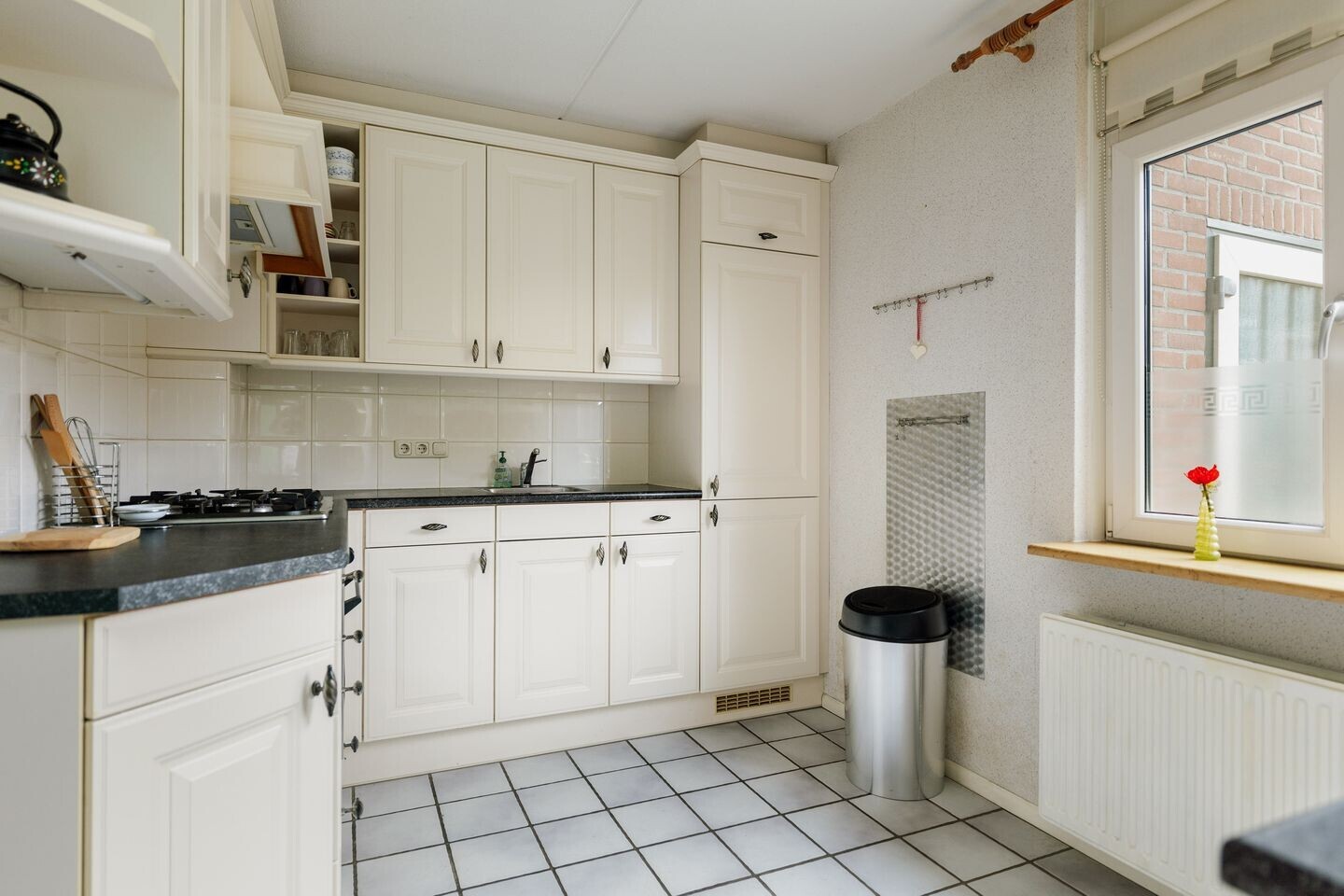 Tussenwoning te koop: Veldhommel 29, Deventer