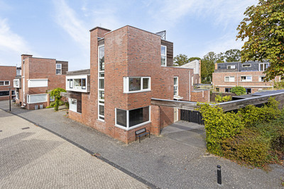 Stevinhof 27