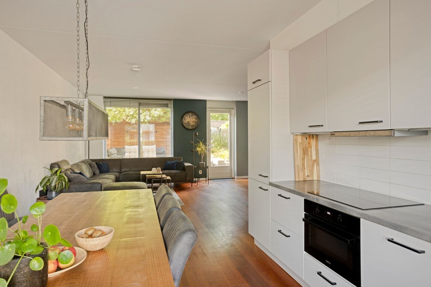 Tussenwoning te koop: J.W. Pienemanstraat 37, Deventer