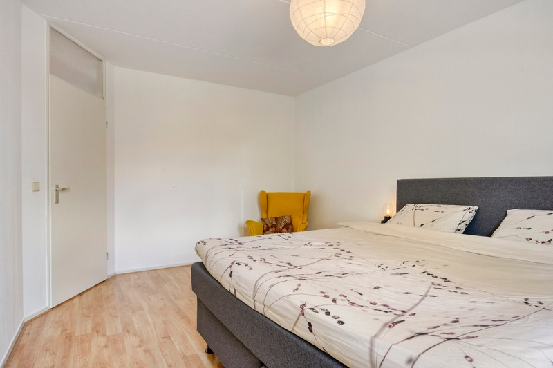 Tussenwoning te koop: Van Ravesteynpad 65, Deventer