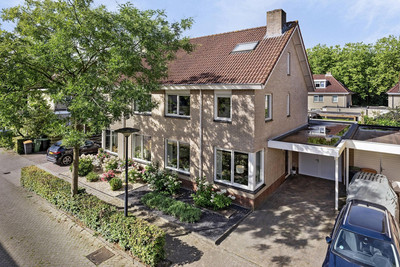 Van der Vlu. 18