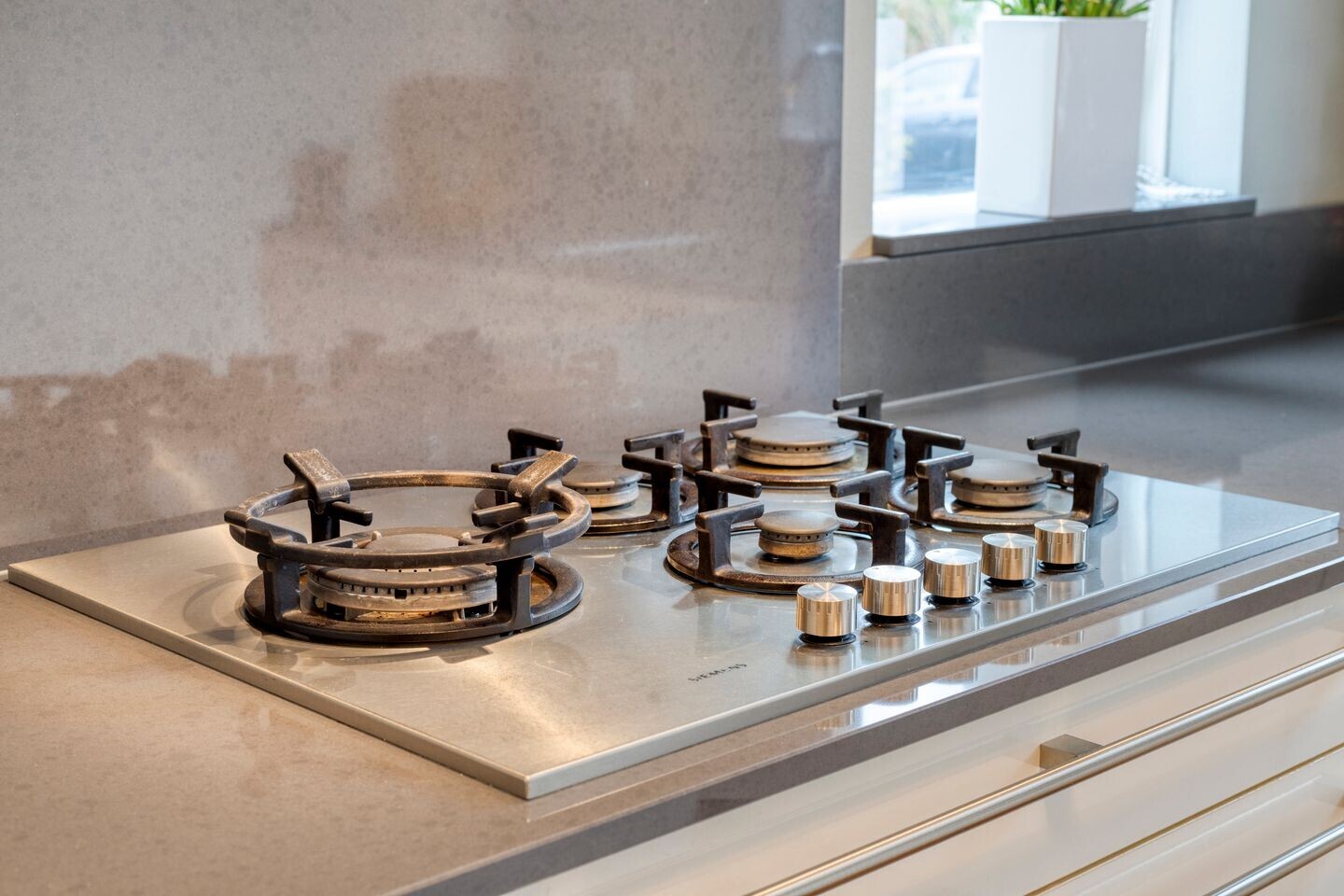 Hoekwoning te koop: Bernard Zweersstraat 37, Deventer