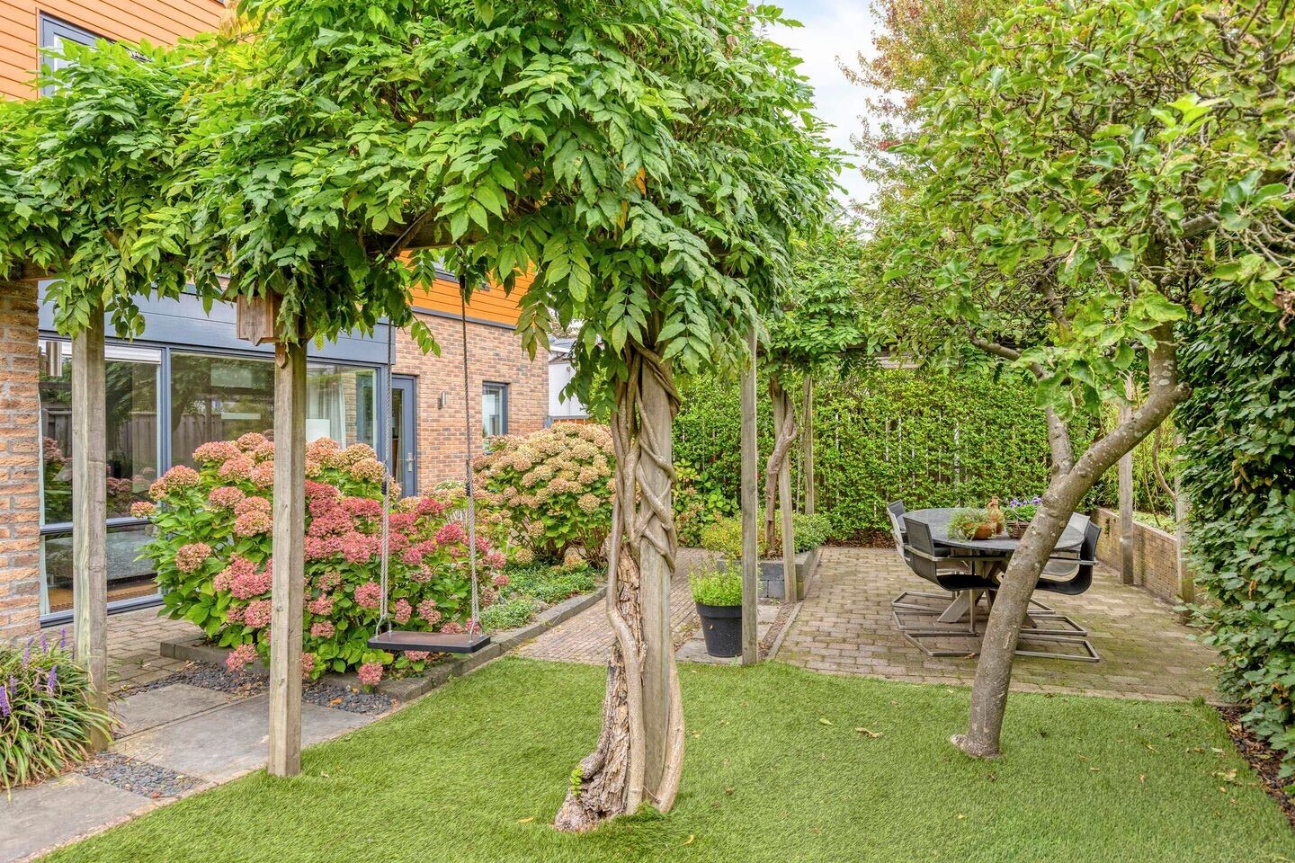 Hoekwoning te koop: Bernard Zweersstraat 37, Deventer