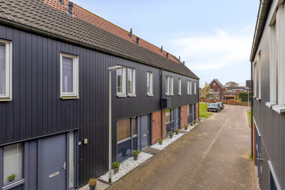 Aan de Leide 6
