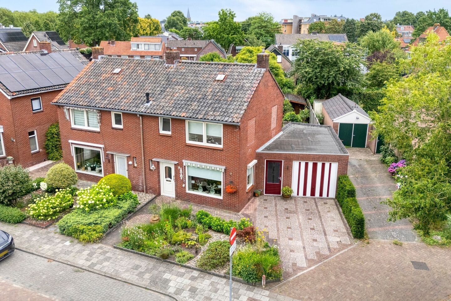 Twee-onder-één-kap te koop: G J Piksenstraat 15, Nijverdal
