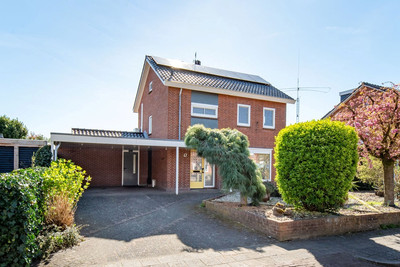 G J Piksenstraat 47