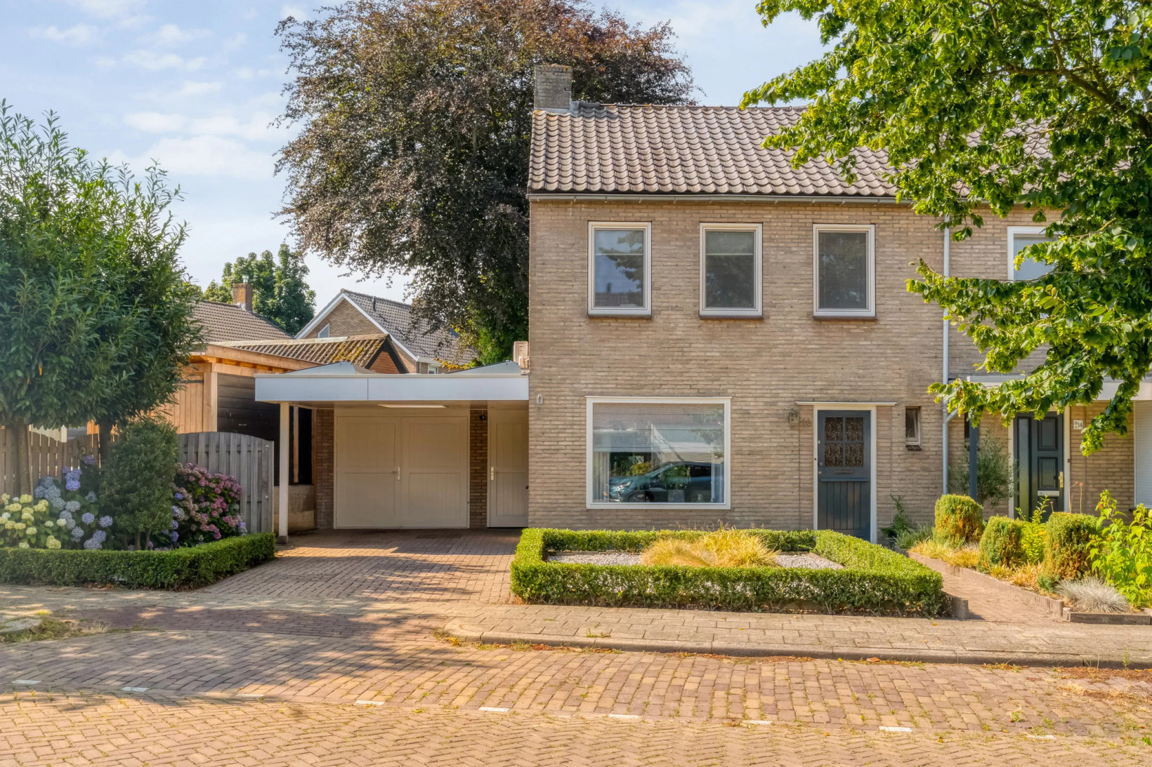 Twee-onder-één-kap te koop: Lochtersweg 16, Nijverdal