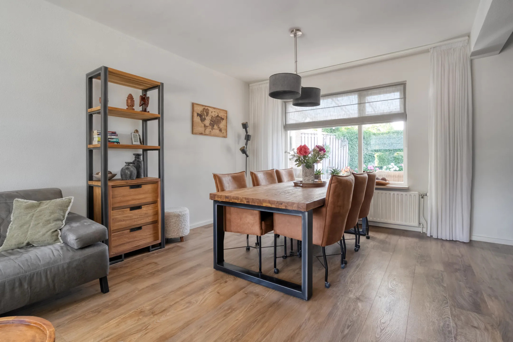 Twee-onder-één-kap te koop: Lochtersweg 16, Nijverdal