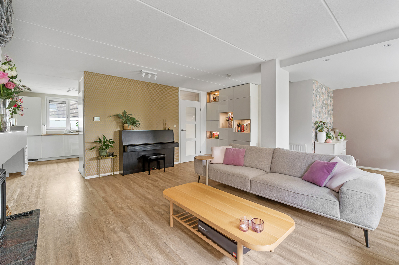 Tussenwoning te koop: Akkerwinde 16, Nijverdal