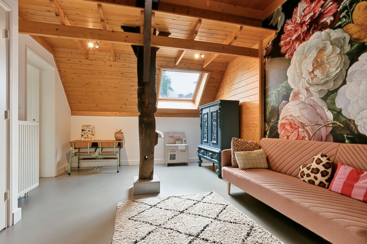 Vrijstaande woning te koop: Hoornbloem 10, Nijverdal