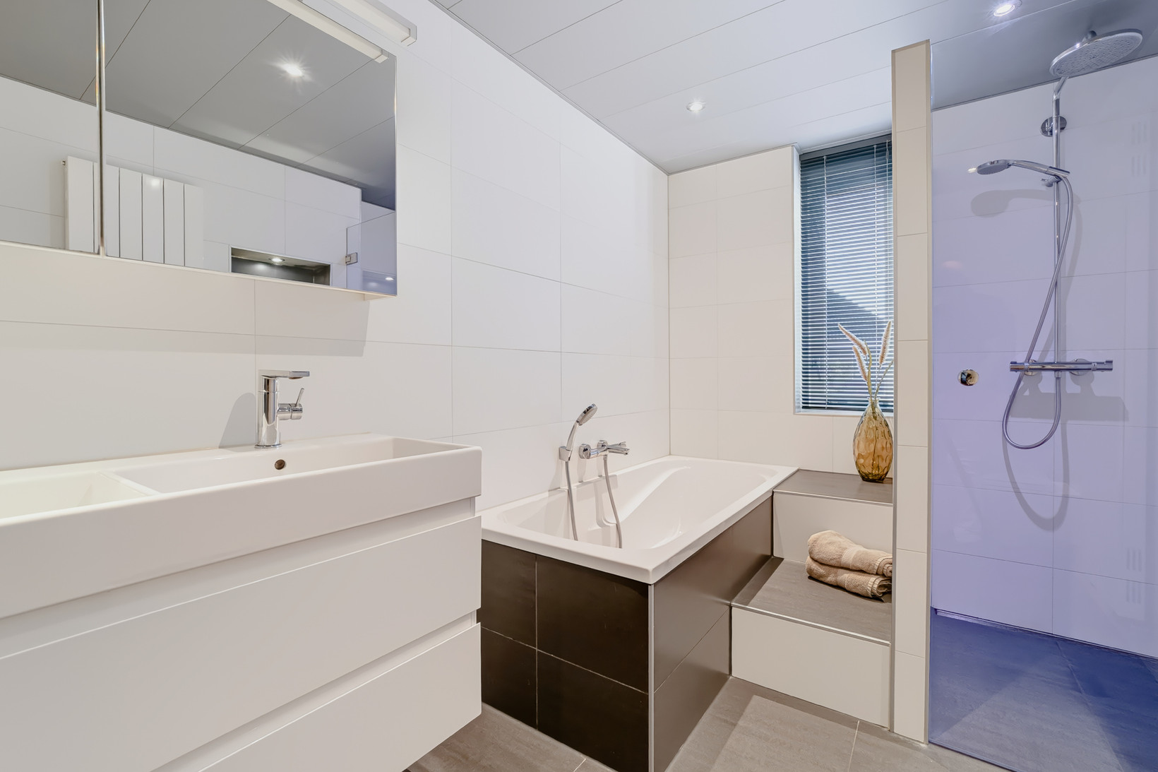 Tussenwoning te koop: Steenanjer 7, Nijverdal