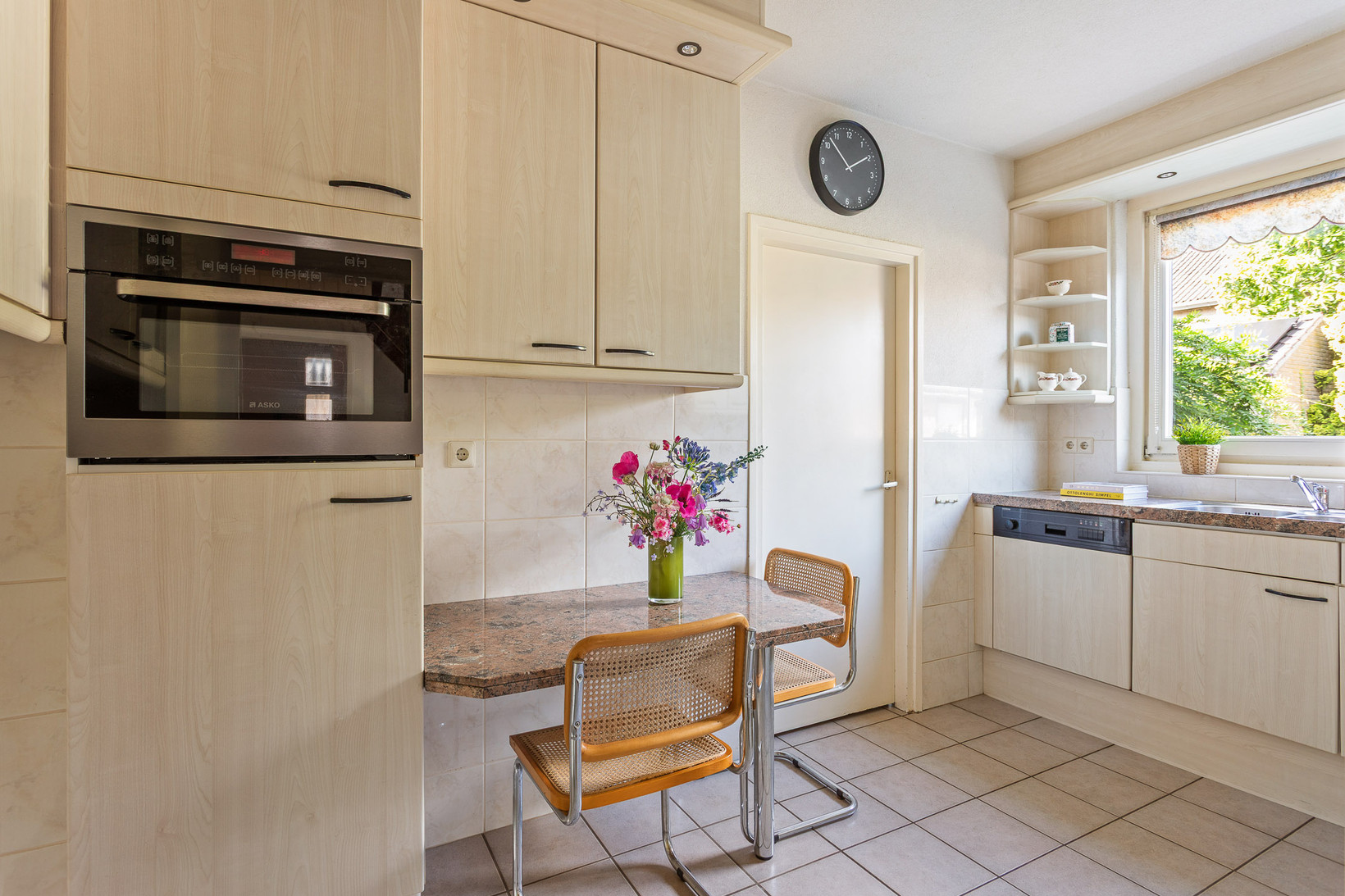 Twee-onder-één-kap te koop: van Corbachstraat 10, Hellendoorn