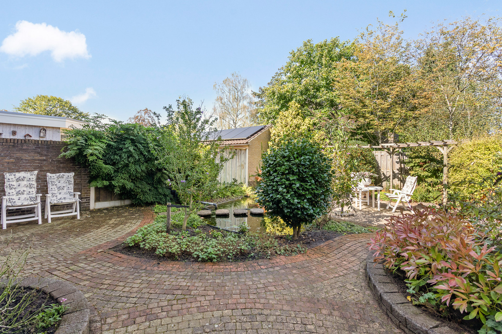 Twee-onder-één-kap te koop: van Corbachstraat 10, Hellendoorn