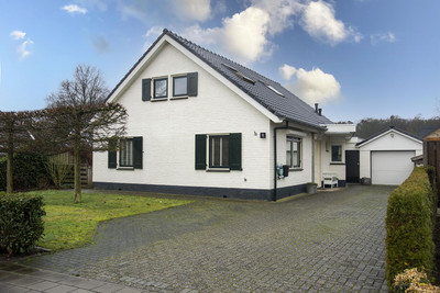 Zuid Esweg 11