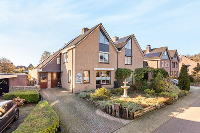 Van Holtens. 18