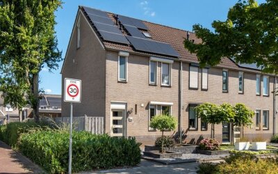 De Stroekeld 100