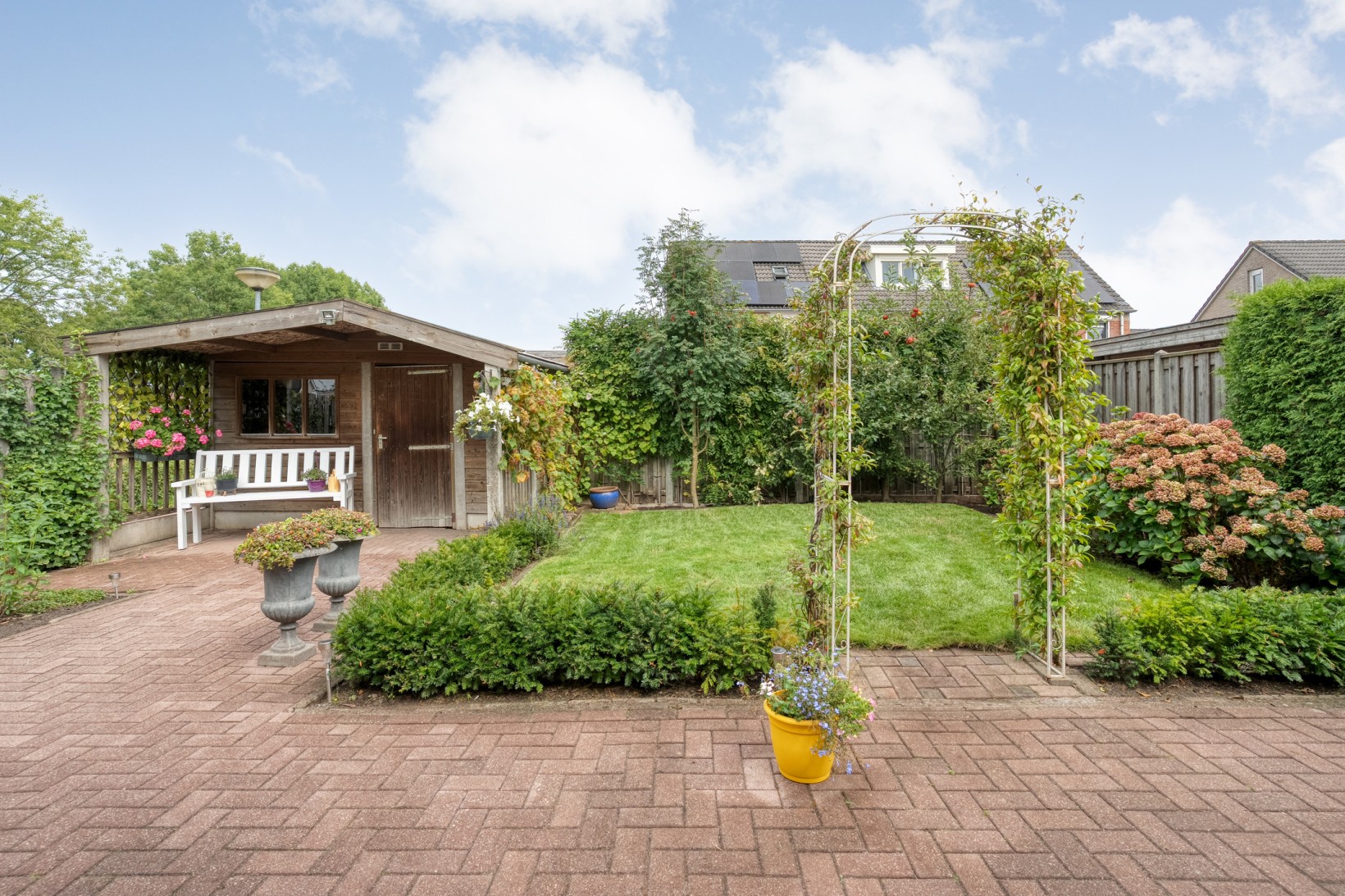 Hoekwoning te koop: De Stroekeld 90, Rijssen
