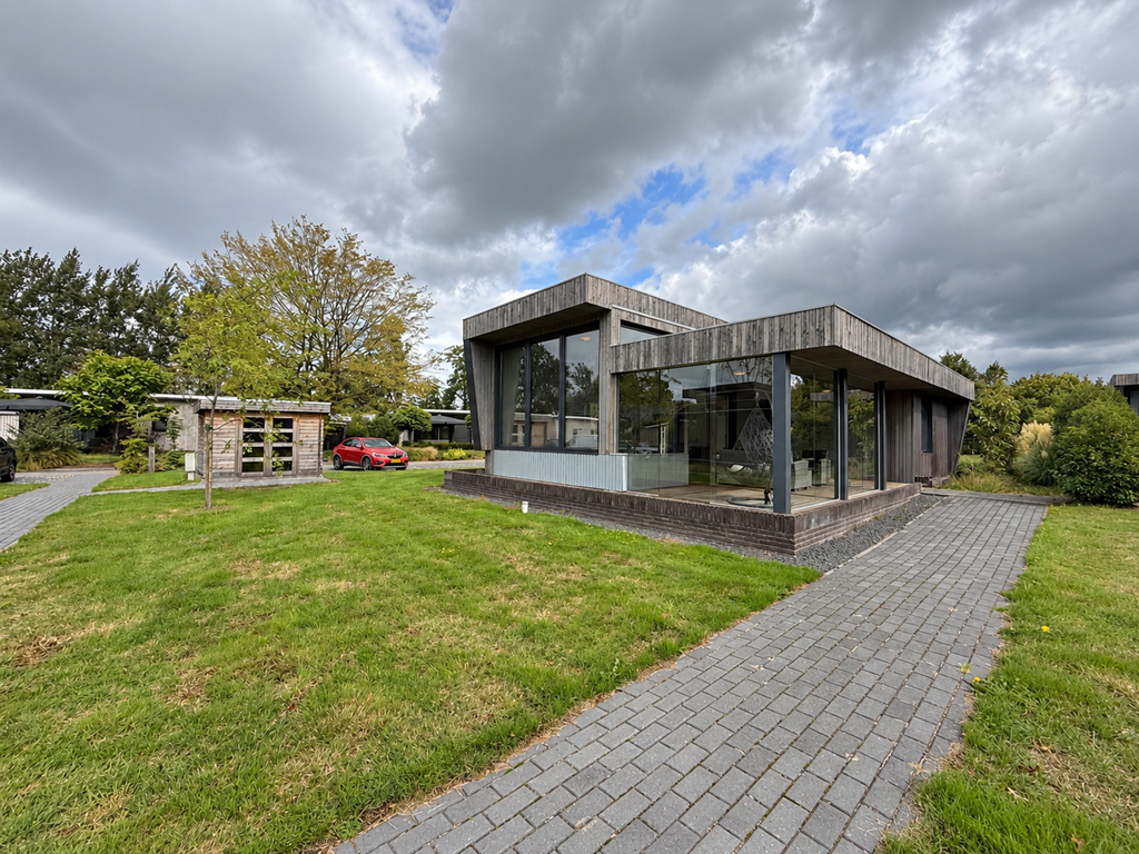 Vrijstaande woning te koop: Vloodweg 7J10, Enter