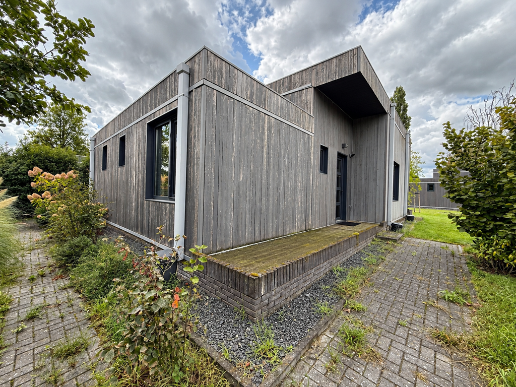 Vrijstaande woning te koop: Vloodweg 7J10, Enter