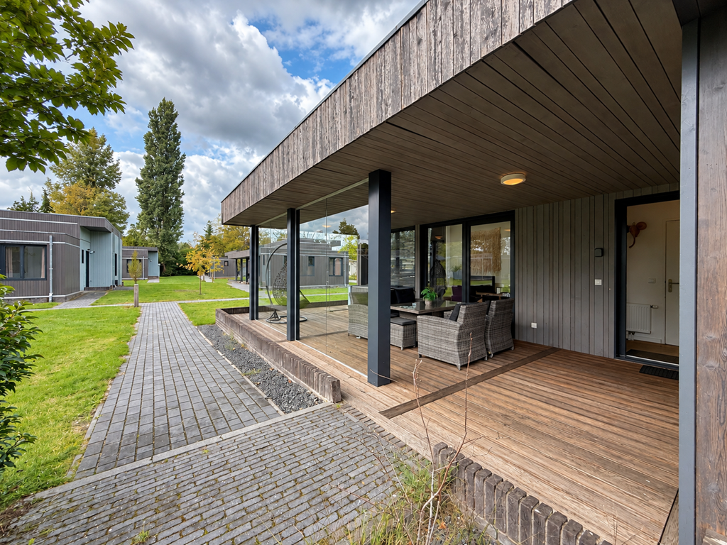 Vrijstaande woning te koop: Vloodweg 7J10, Enter