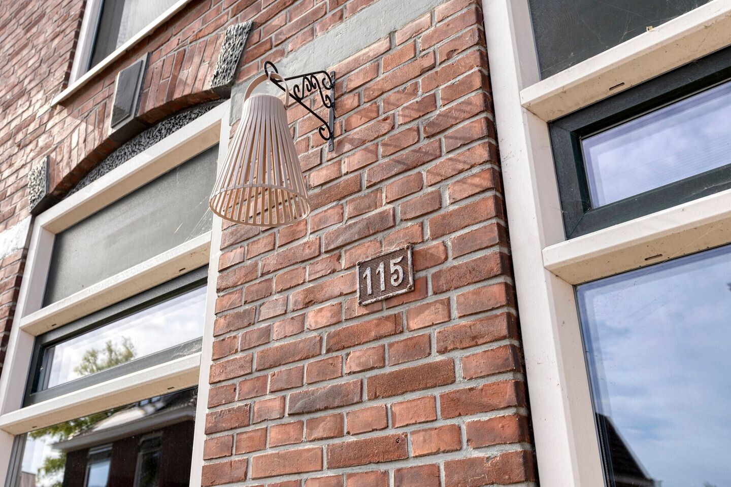 Twee-onder-één-kap te koop: Kerkstraat 115, Goor