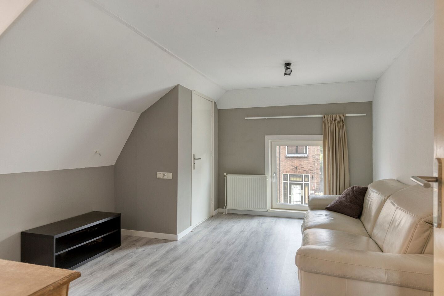 Twee-onder-één-kap te koop: Kerkstraat 115, Goor