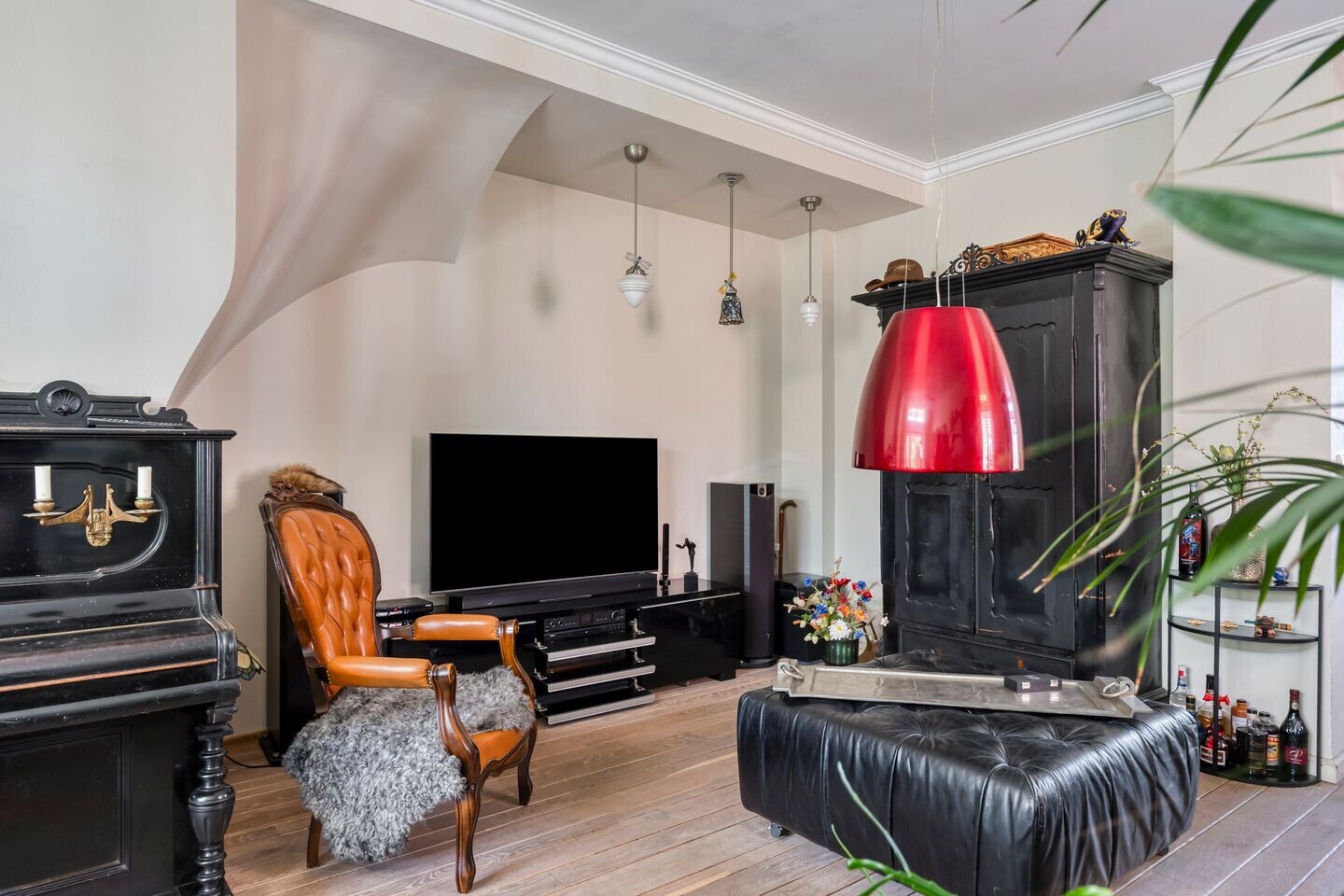 Twee-onder-één-kap te koop: Lindelaan 35, Goor