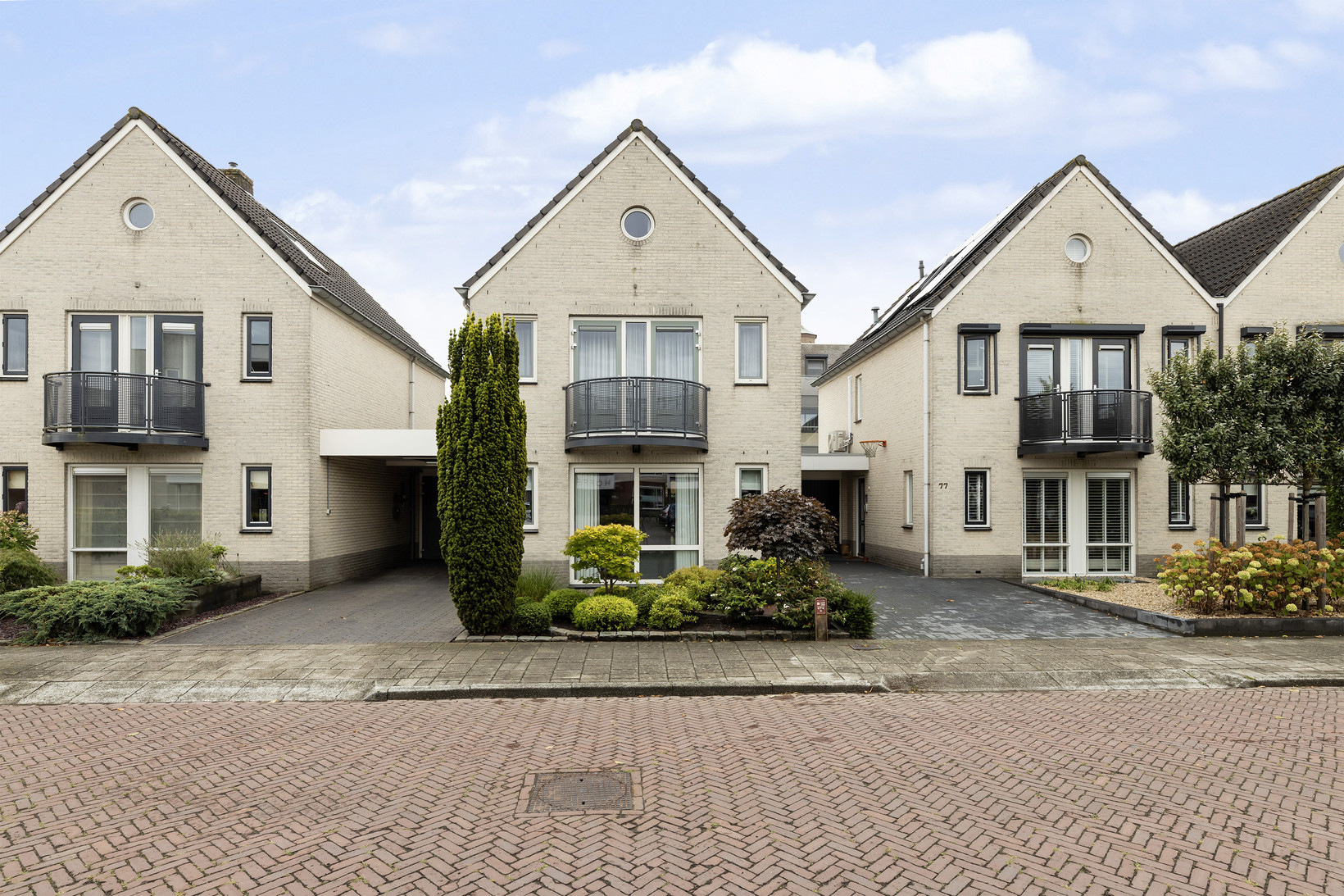 Tussenwoning te koop: Ambachtstraat 75, Haaksbergen