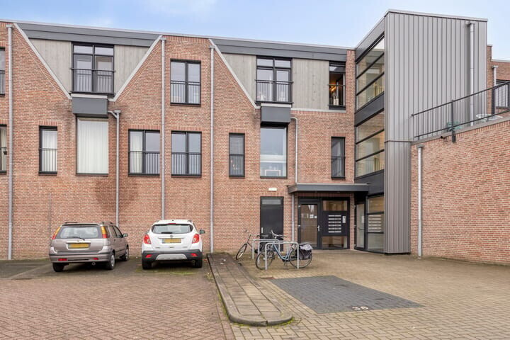Appartement te koop: Spoorstraat 38H, Haaksbergen