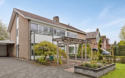 Hengelosest. 68
