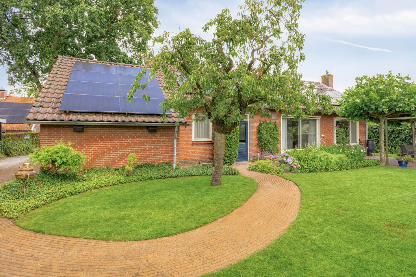 Vrijstaande woning te koop: Holthuizerstraat 1, Haaksbergen