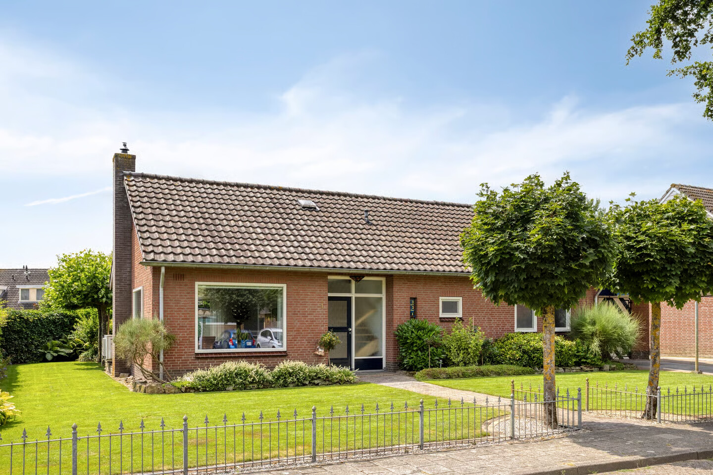 Vrijstaande woning te koop: Holthuizerstraat 1, Haaksbergen