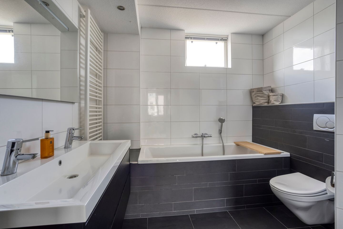Hoekwoning te koop: Korenbloem 8, Haaksbergen