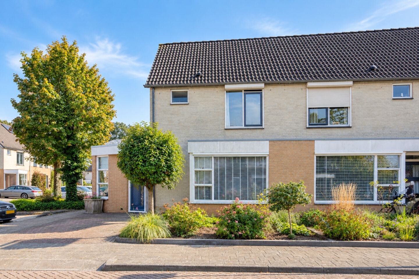 Hoekwoning te koop: Korenbloem 8, Haaksbergen
