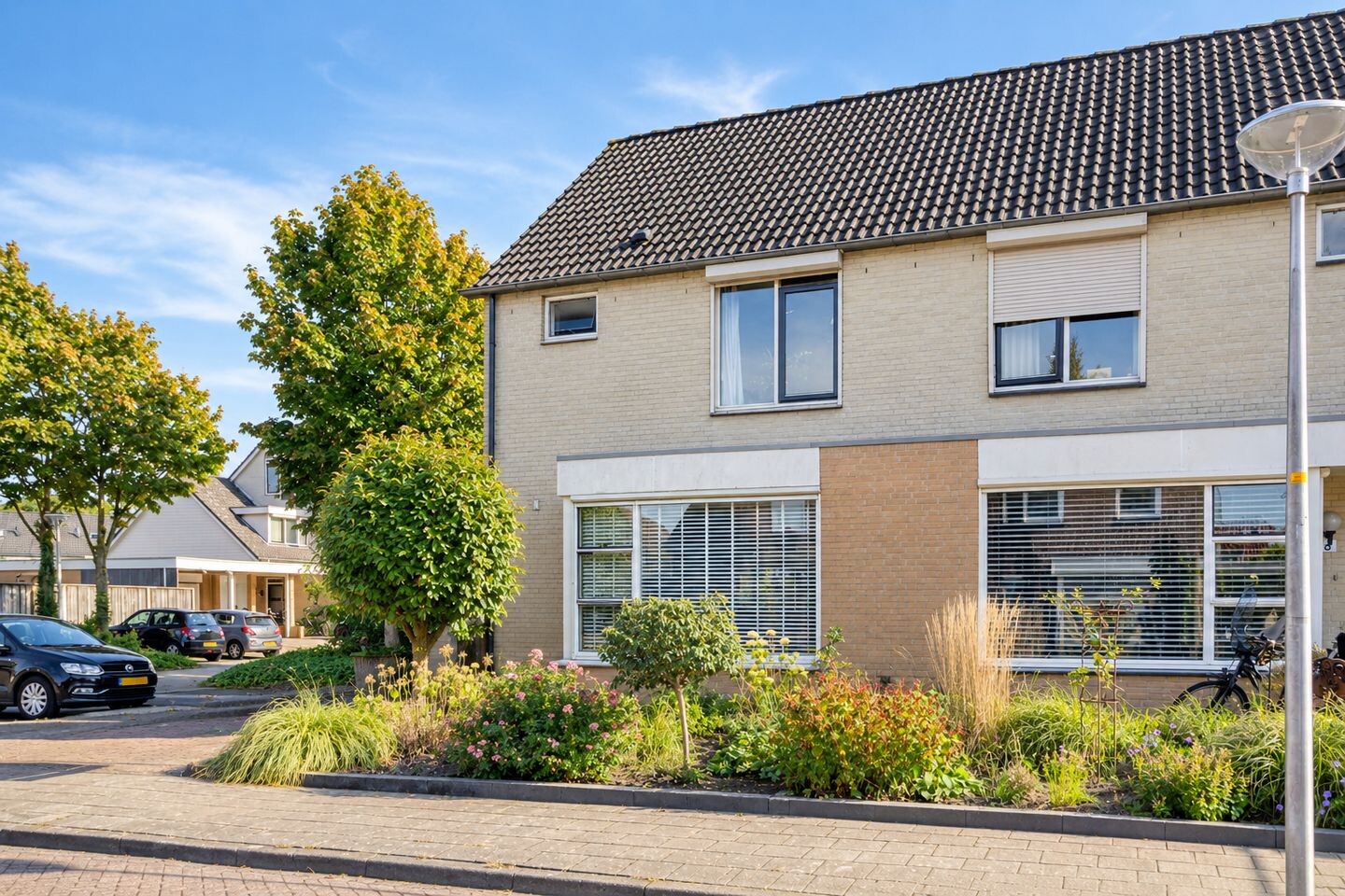 Hoekwoning te koop: Korenbloem 8, Haaksbergen