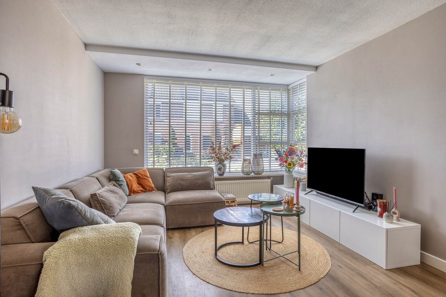 Hoekwoning te koop: Korenbloem 8, Haaksbergen