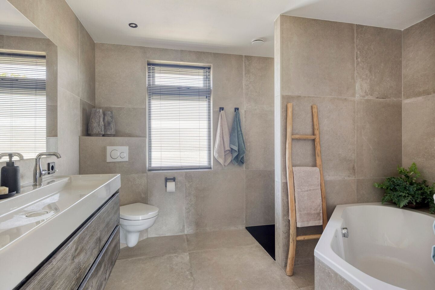 Vrijstaande woning te koop: Orchidee 34, Haaksbergen