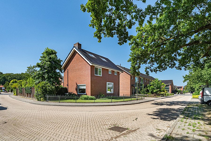 Vrijstaande woning te koop: De Peppelaar 44, Delden