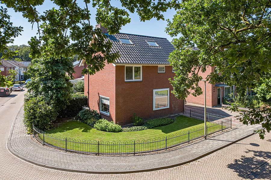 Vrijstaande woning te koop: De Peppelaar 44, Delden