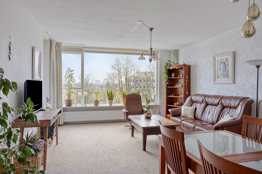 Appartement te koop: Veenstraat 238, Enschede