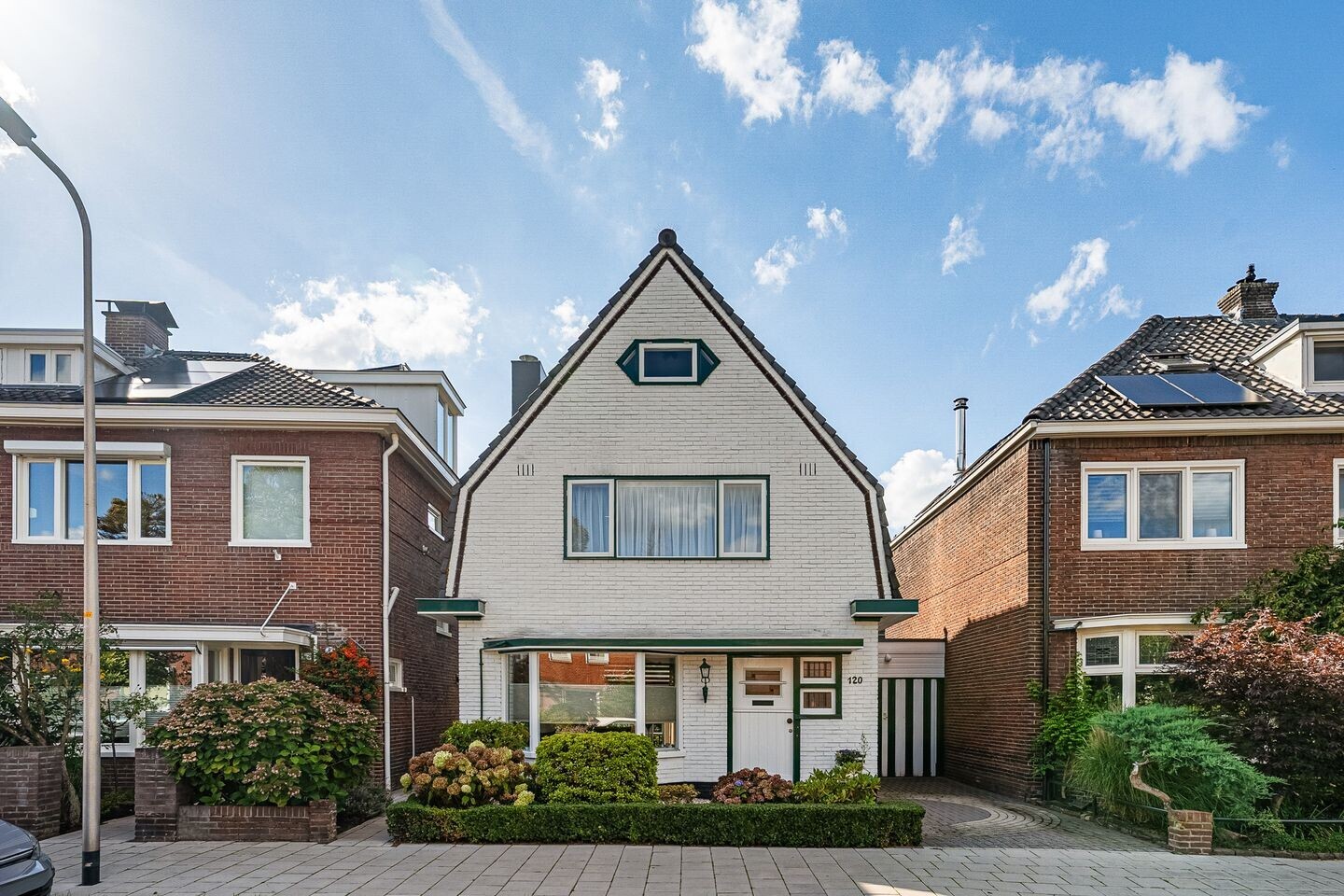 Hoekwoning te koop: Perikweg 120, Enschede