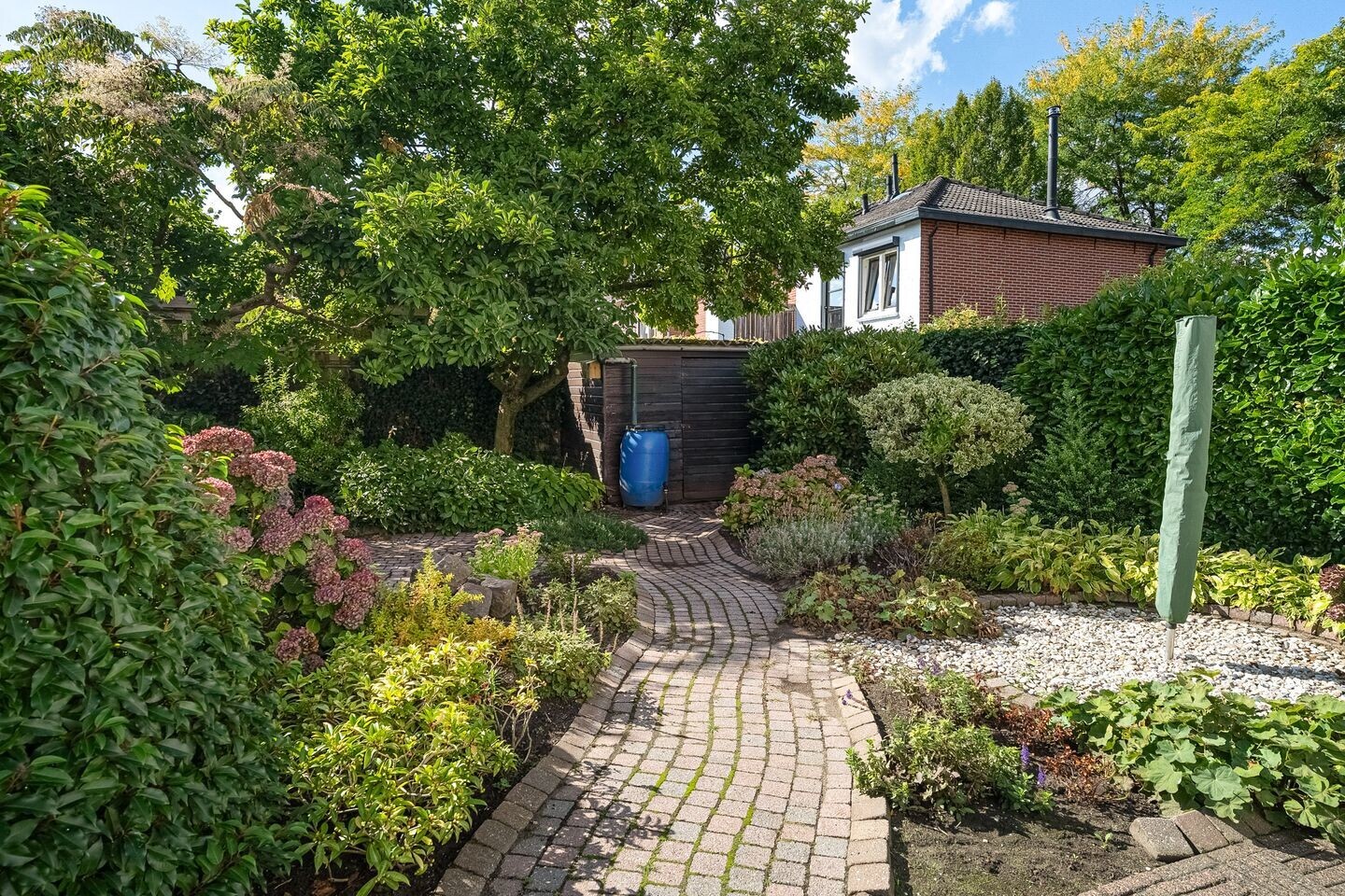 Hoekwoning te koop: Perikweg 120, Enschede