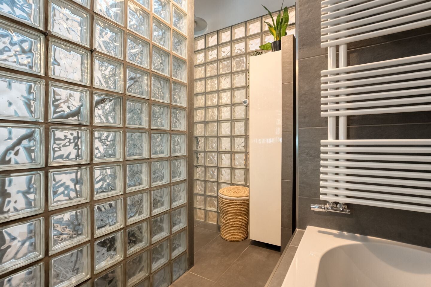 Studio te koop: Soendastraat 25, Enschede