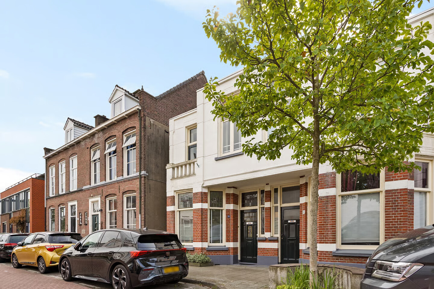 Twee-onder-één-kap te koop: Soendastraat 34, Enschede