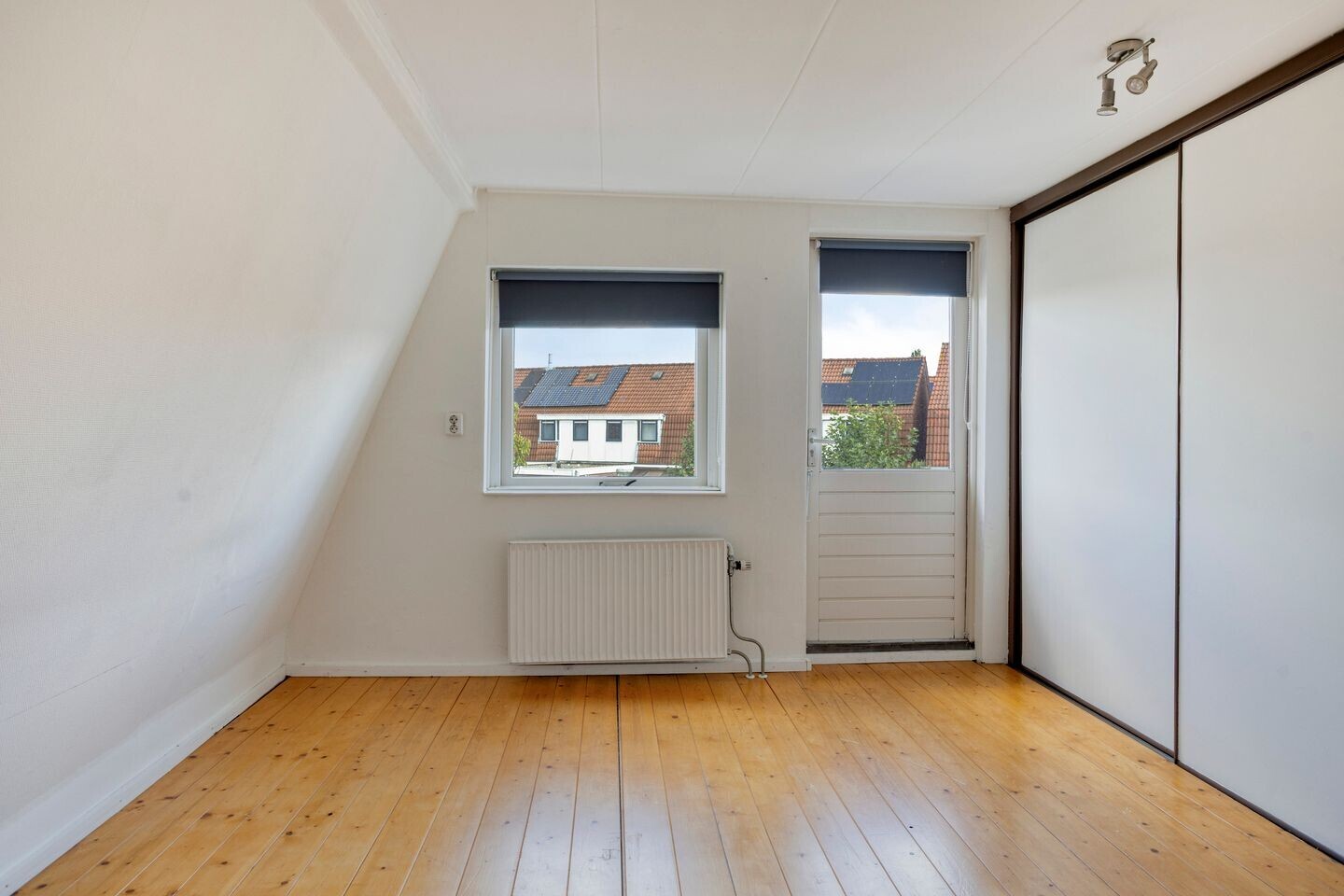 Twee-onder-één-kap te koop: Brinkstraat 157, Enschede