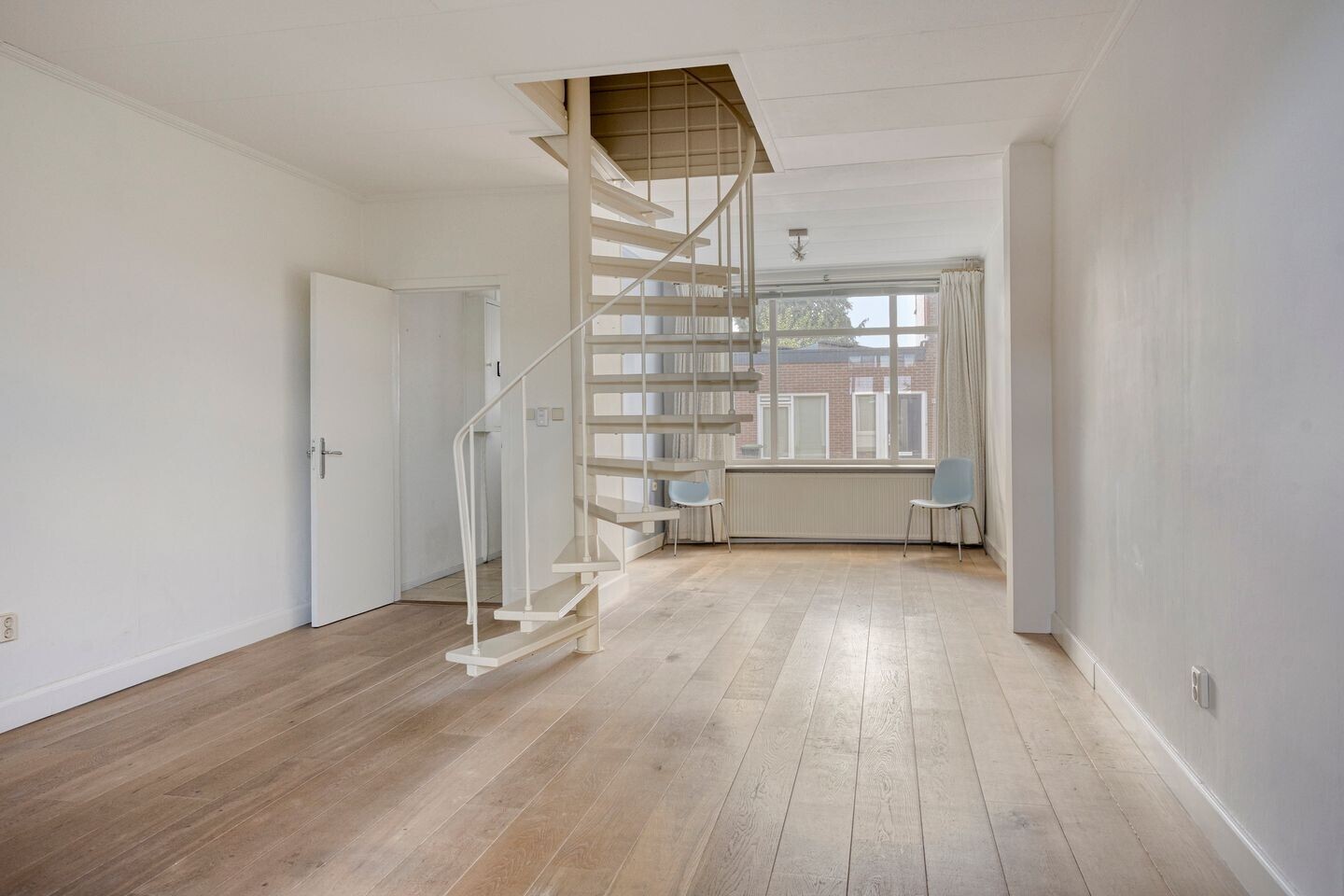 Twee-onder-één-kap te koop: Brinkstraat 157, Enschede